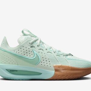 Nike Women's G.T. Cut 3 Basketball Shoes